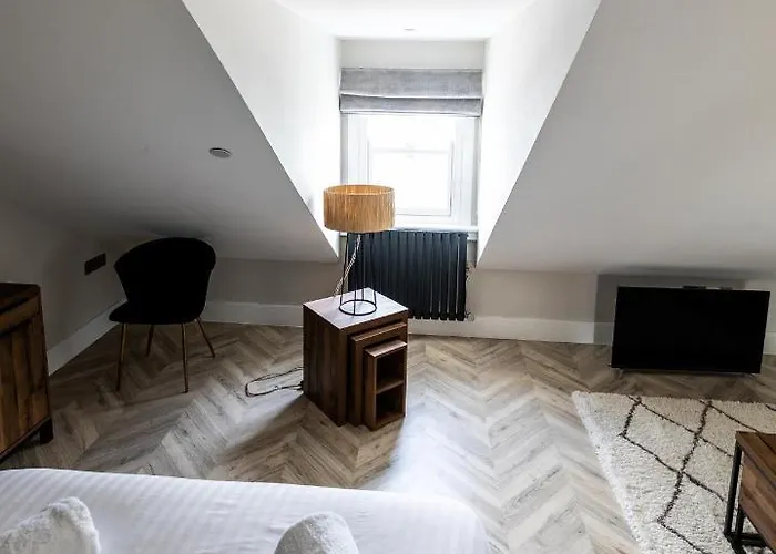 Ty Belgrave - Apartment 4